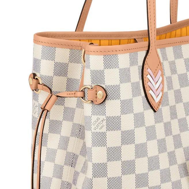 Louis Vuitton Neverfull MM Tote