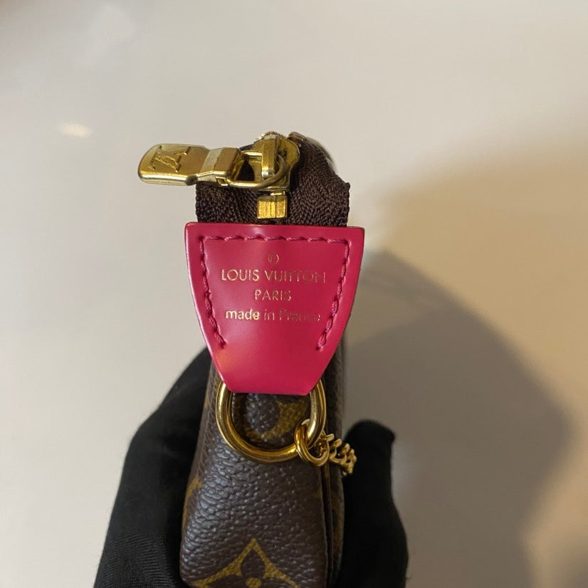 Louis Vuitton purse