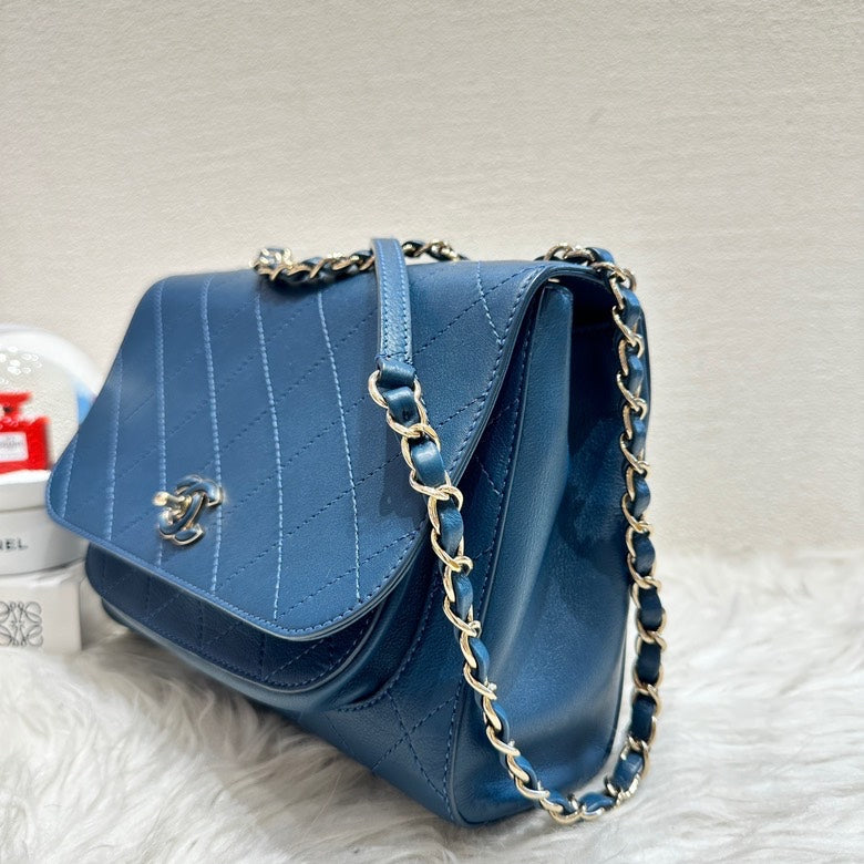 Chanel Saddle Handbag Bag - Almora Bags