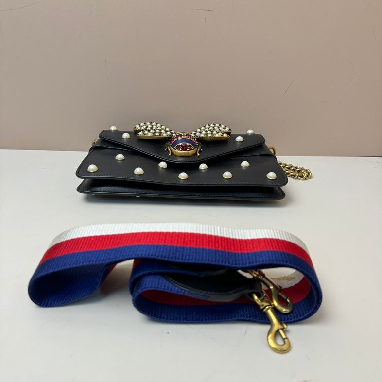 Gucci Chain Leather Shoulder Bag