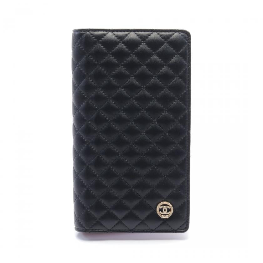 Chanel Matelassé Handbag Bag - Almora Bags