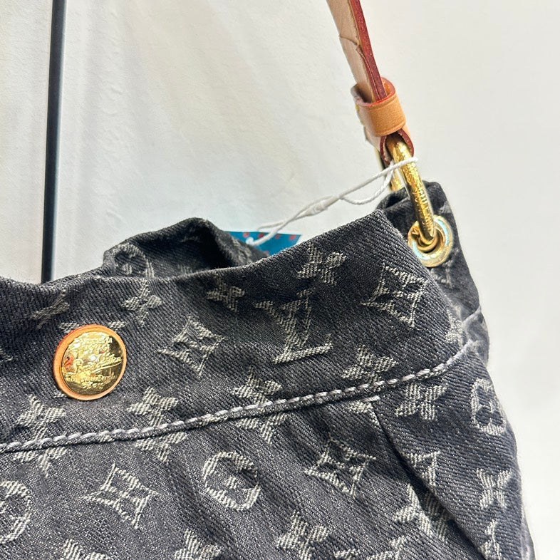 Louis Vuitton Daily PM Black Shoulder Bag