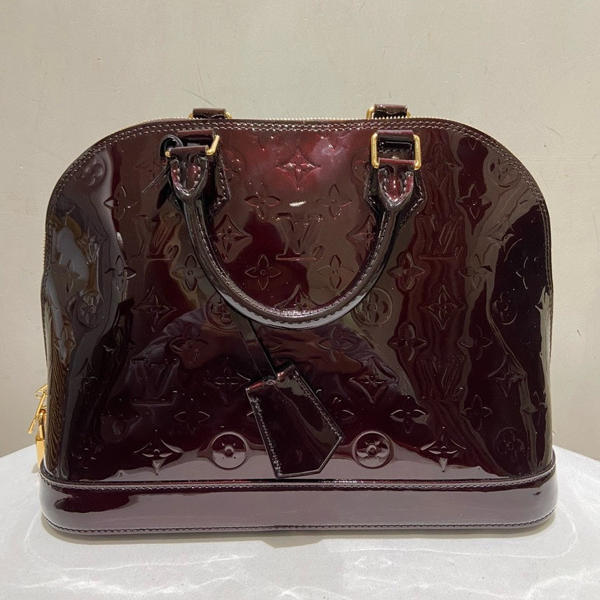 Louis Vuitton Patent Alma PM in Amarante - Top Handle Bag