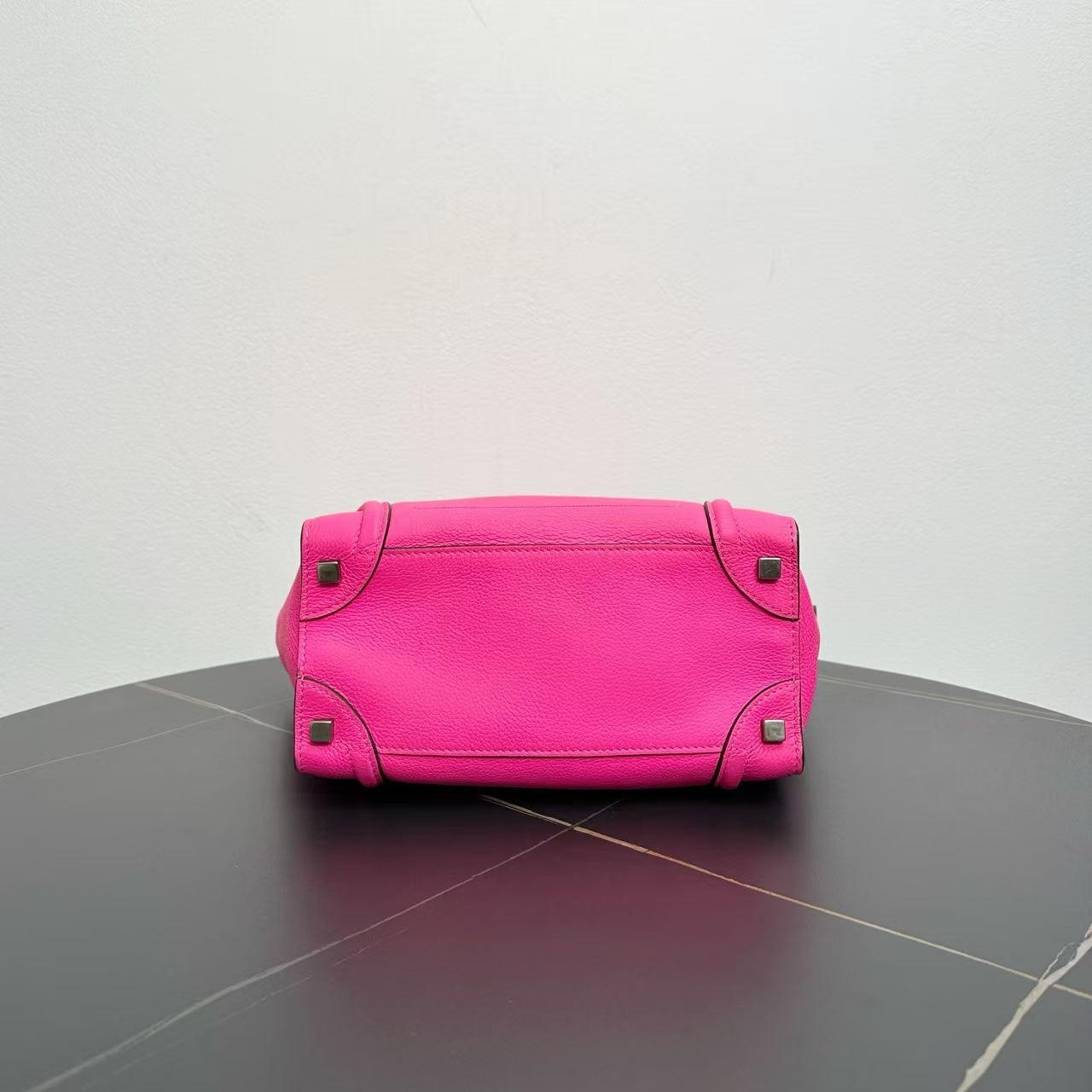 Luxury CELINE Luggage Tote Bag in Pink Leather