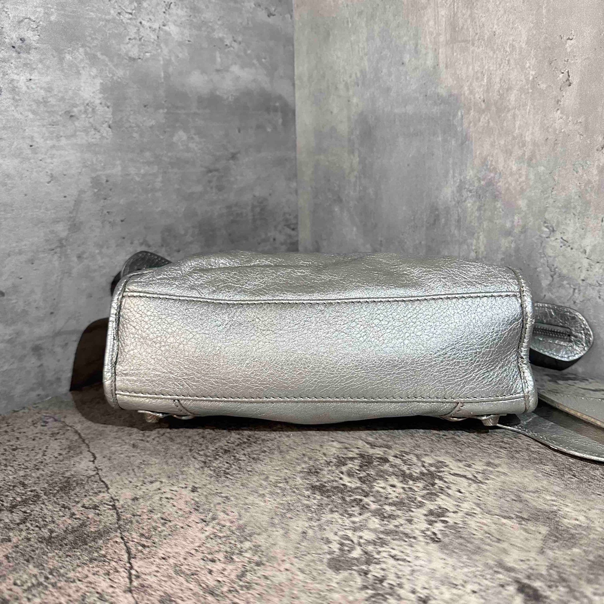 🛍️ Balenciaga city mini bag silver color