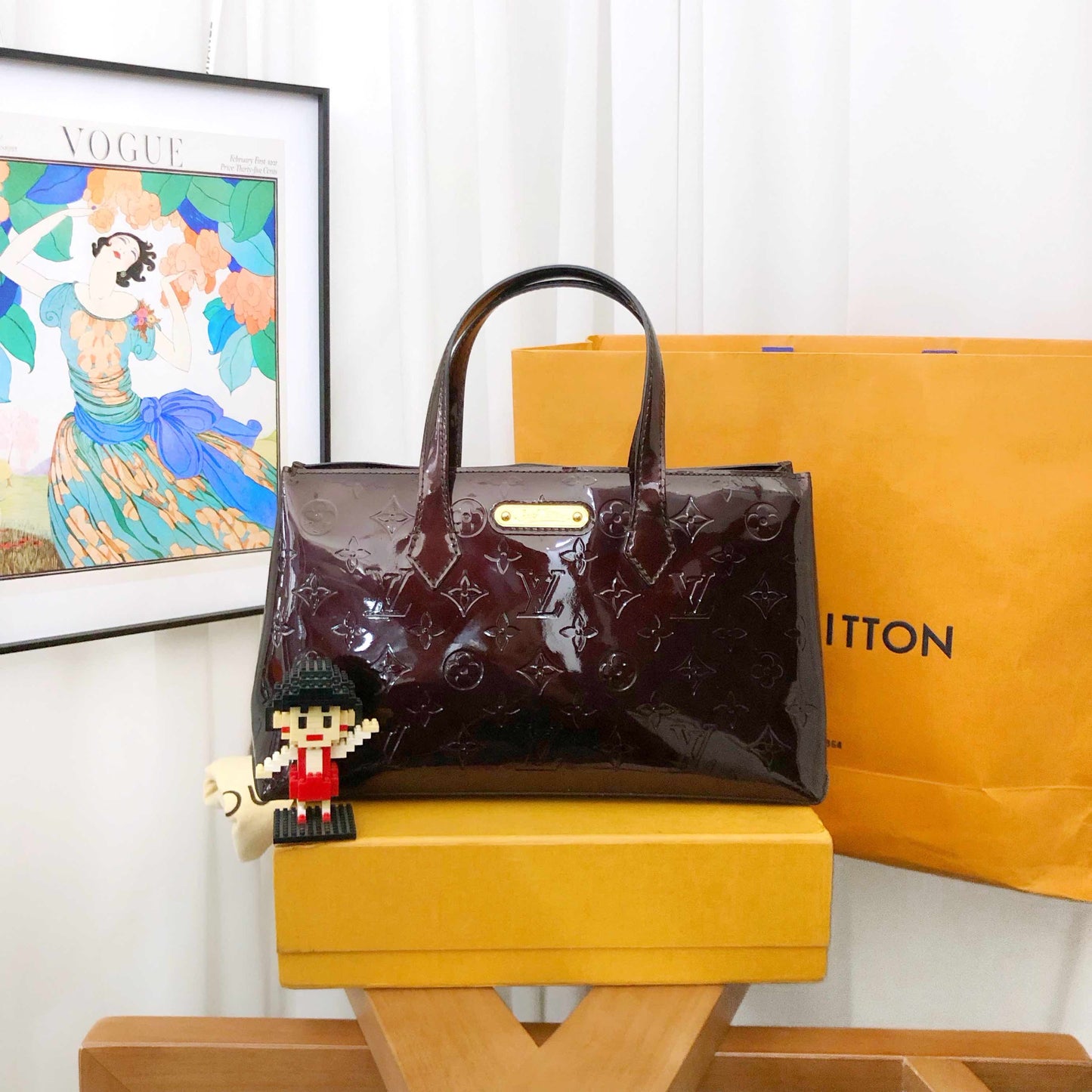 Louis Vuitton Alma MM Tote Bag in Amarante Vernis Leather