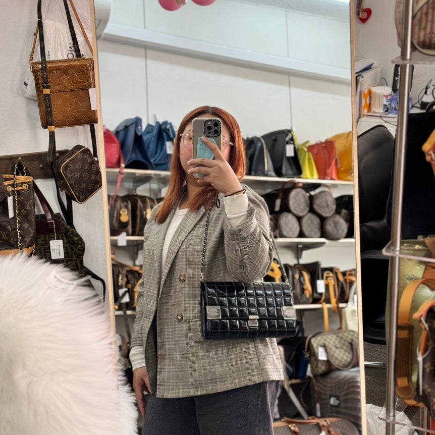Chanel Shoulder Bag - Almora Bags