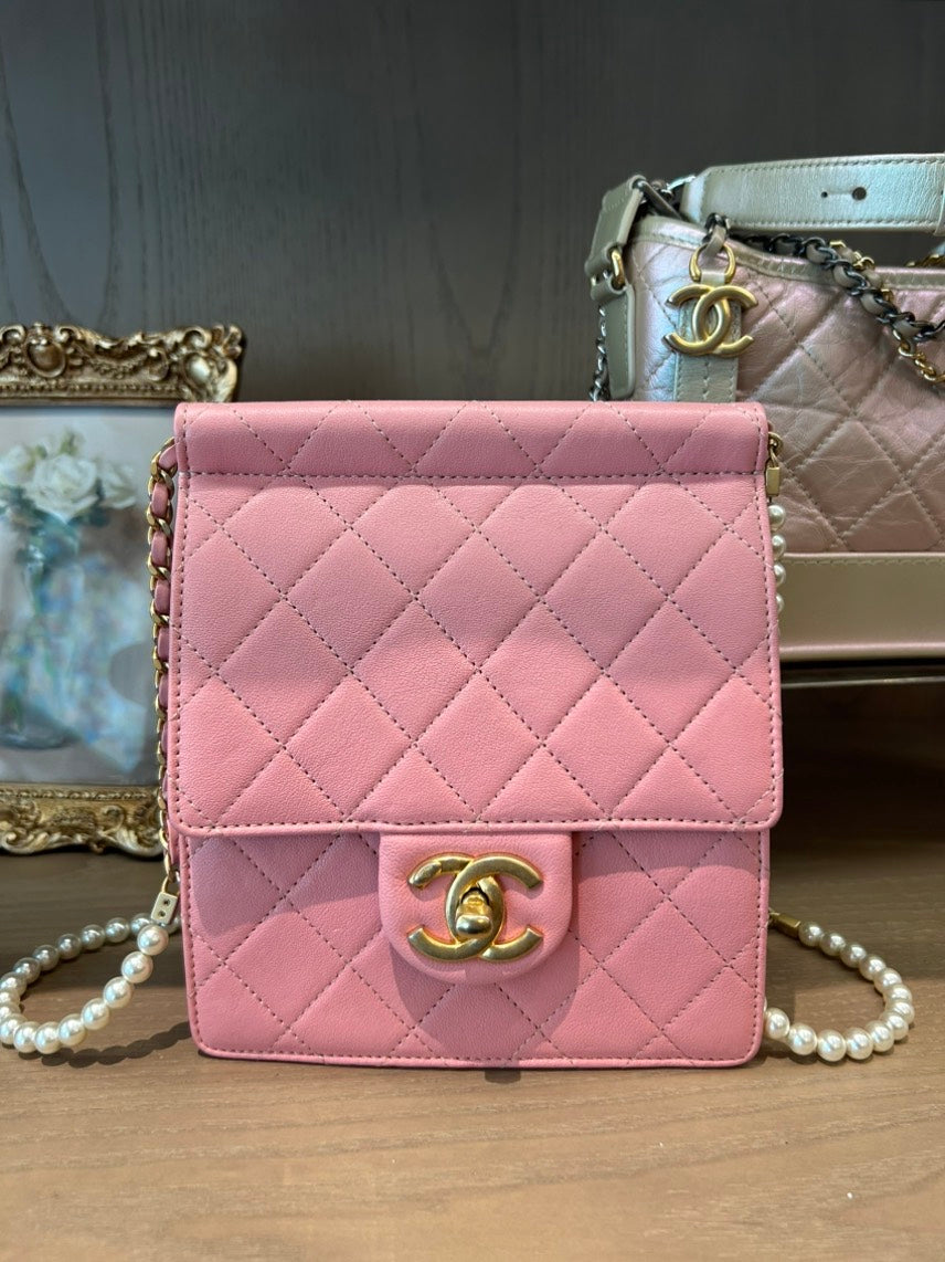 Chanel Shoulder Bag - Almora Bags