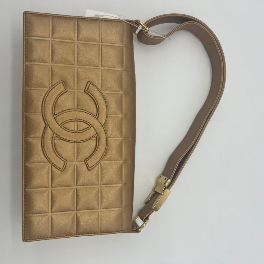 Chanel Shoulder Bag - Almora Bags