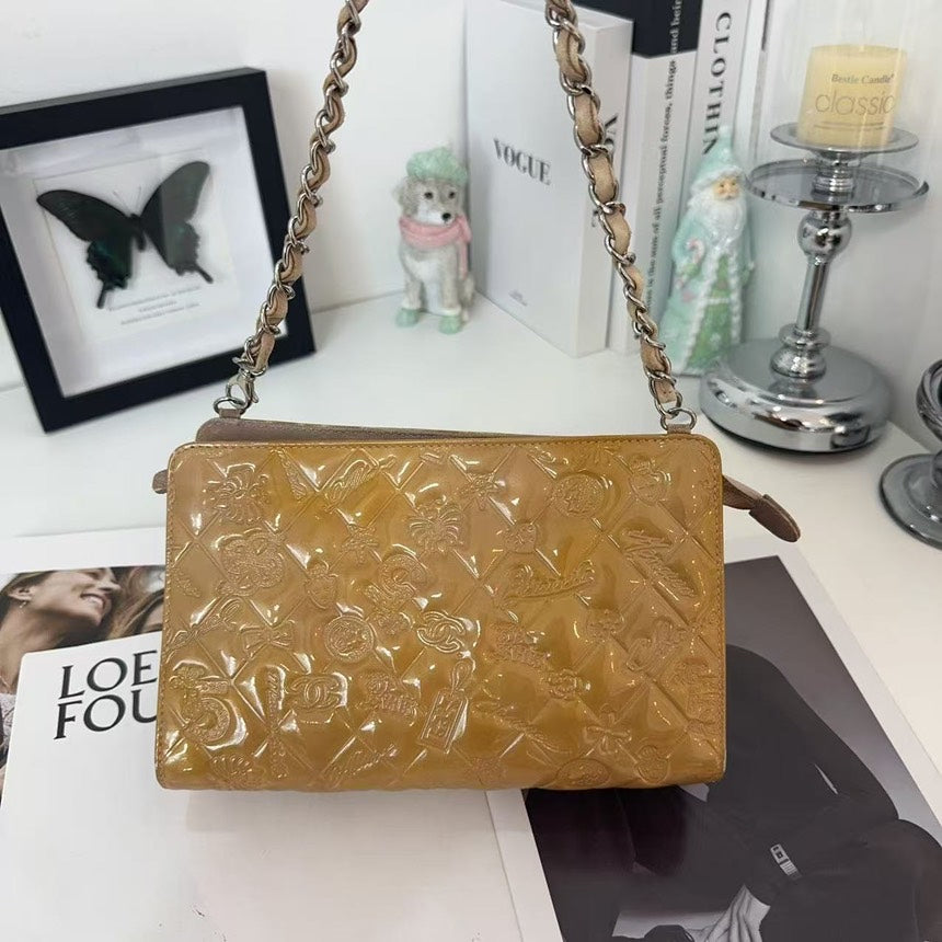Chanel Shoulder Bag - Almora Bags