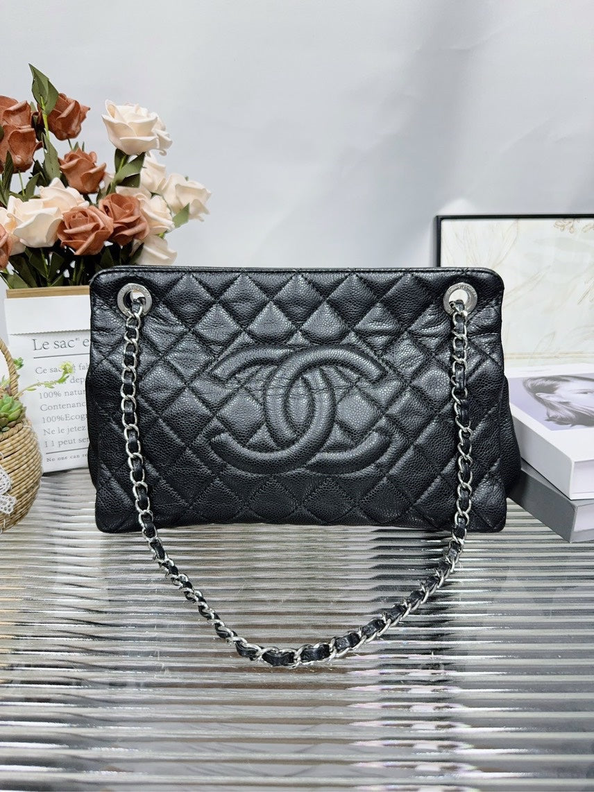 Chanel Shoulder Bag - Almora Bags