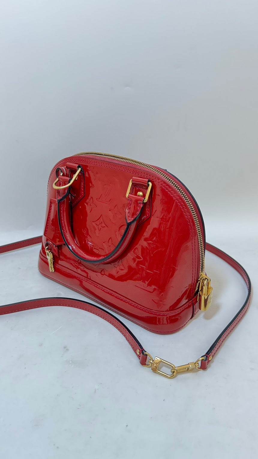 Louis Vuitton Alma bag bb