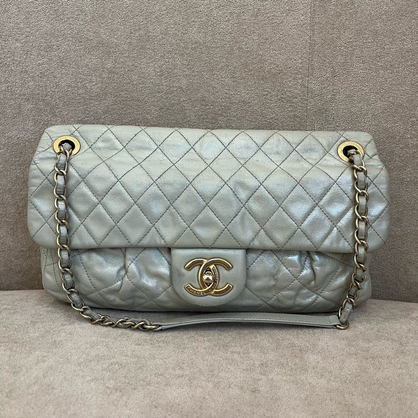 Chanel Shoulder Bag - Almora Bags