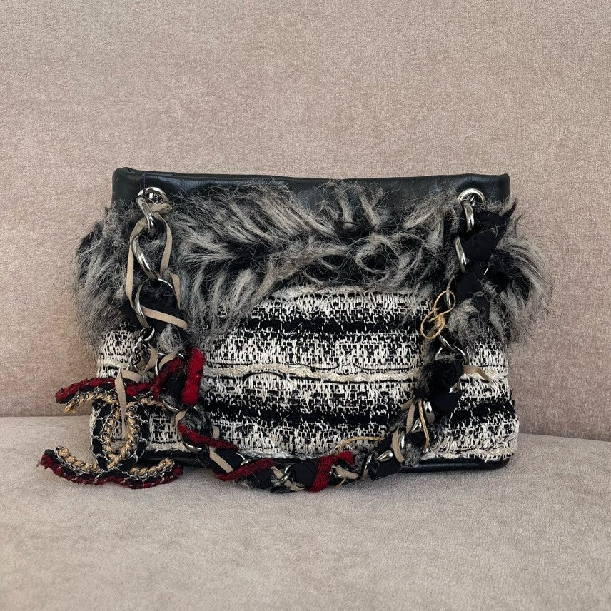 Chanel Shoulder Bag - Almora Bags