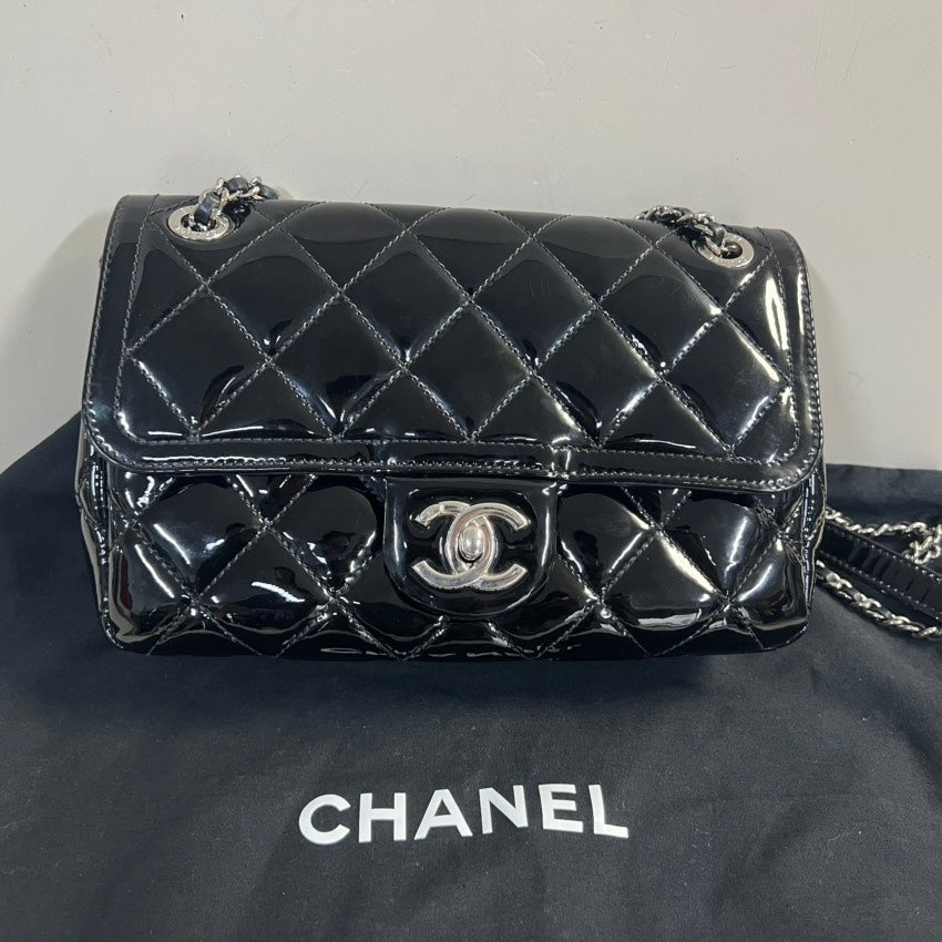 Chanel Shoulder Bag - Almora Bags