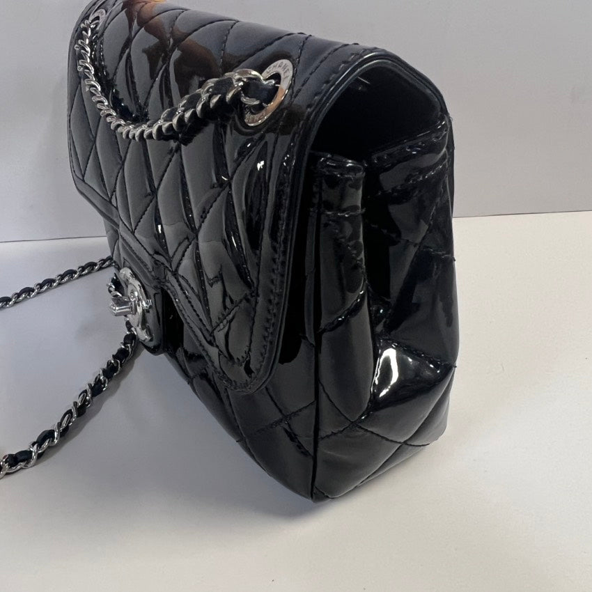 Chanel Shoulder Bag - Almora Bags