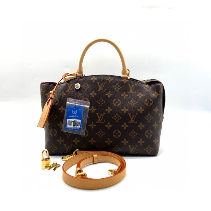 LV Louis Vuitton Bag zz6858
