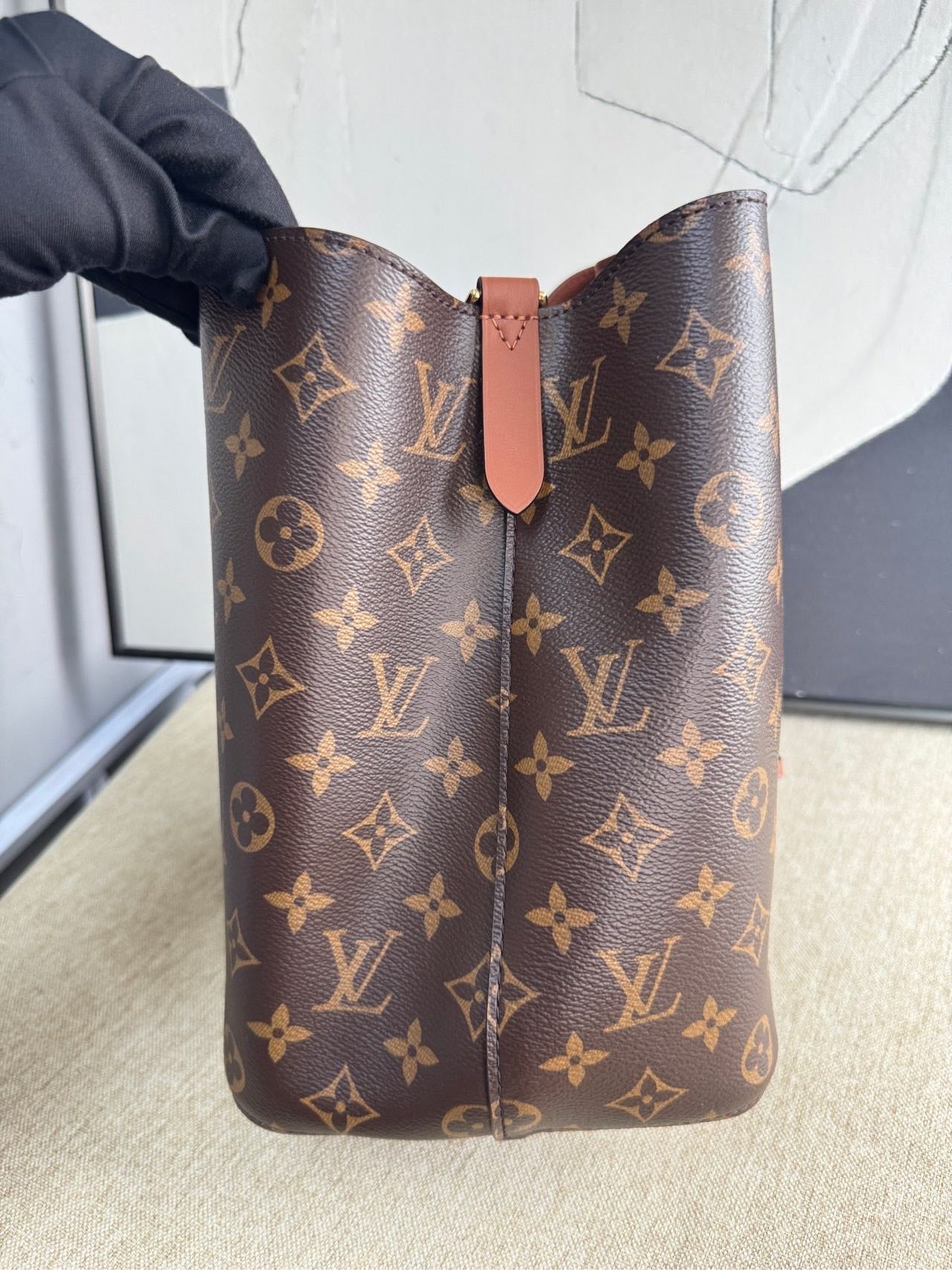 Louis Vuitton bucket bag 13853994