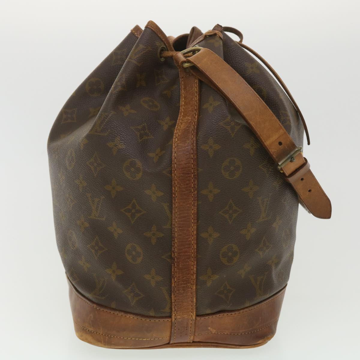 LOUIS VUITTON Monogram Noe Shoulder Bag LV Auth rd4483
