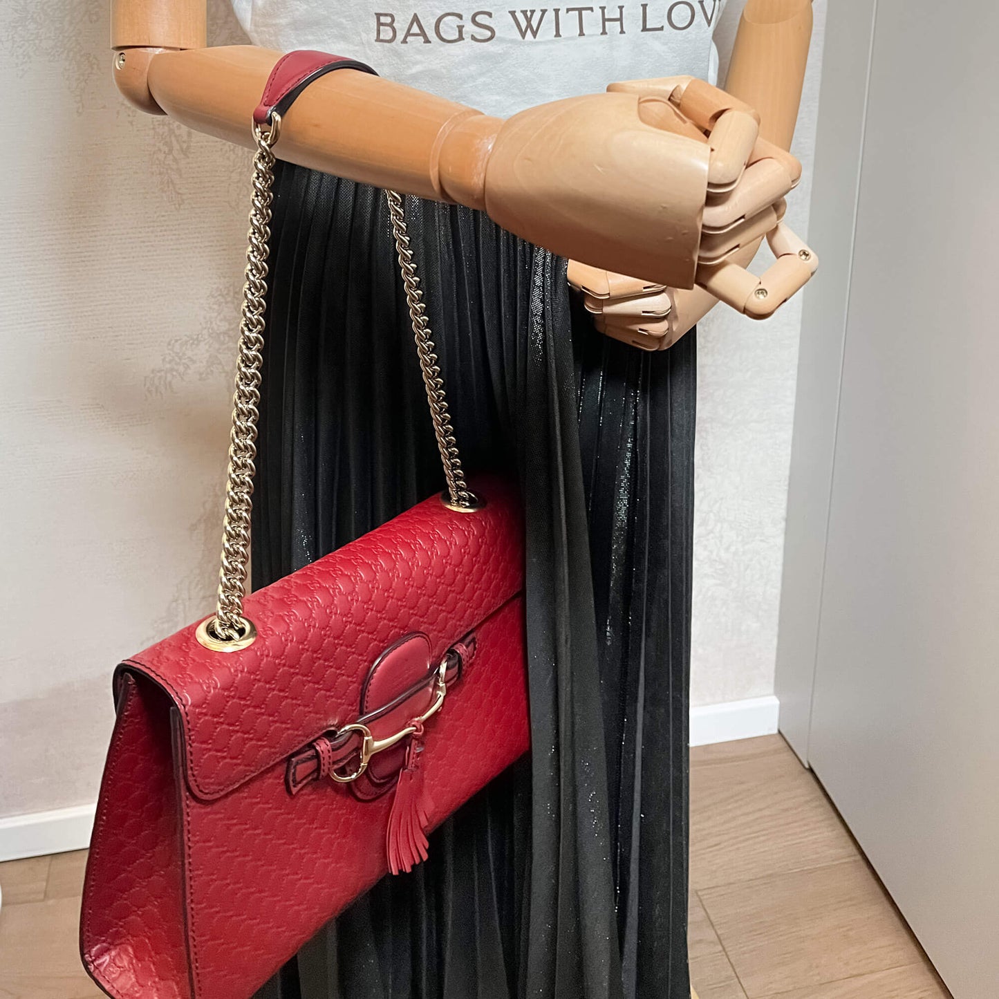 Gucci Chain Leather Shoulder Bag