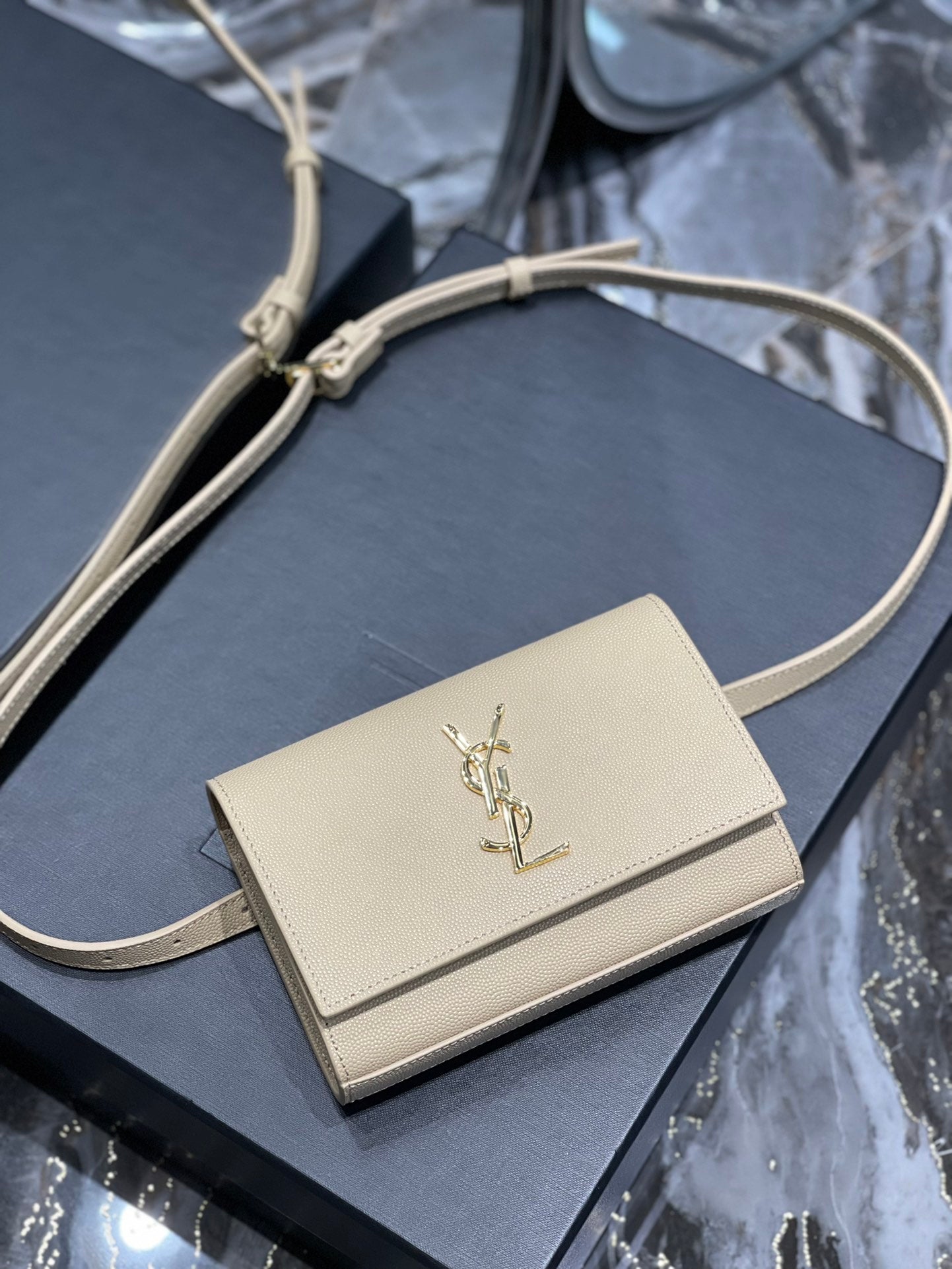 Yves Saint Laurent Kate Belt Bag Grey, Women&#s Bags 7in/