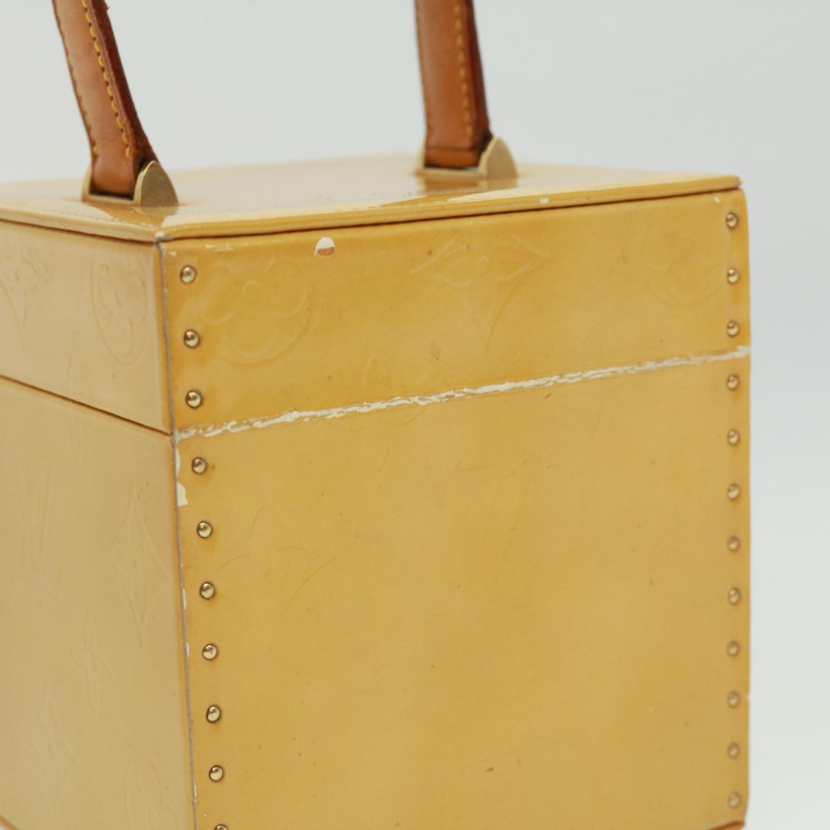 LOUIS VUITTON Monogram Vernis Bleecker Cosmetic Pouch Beige Auth tp501 Clutch