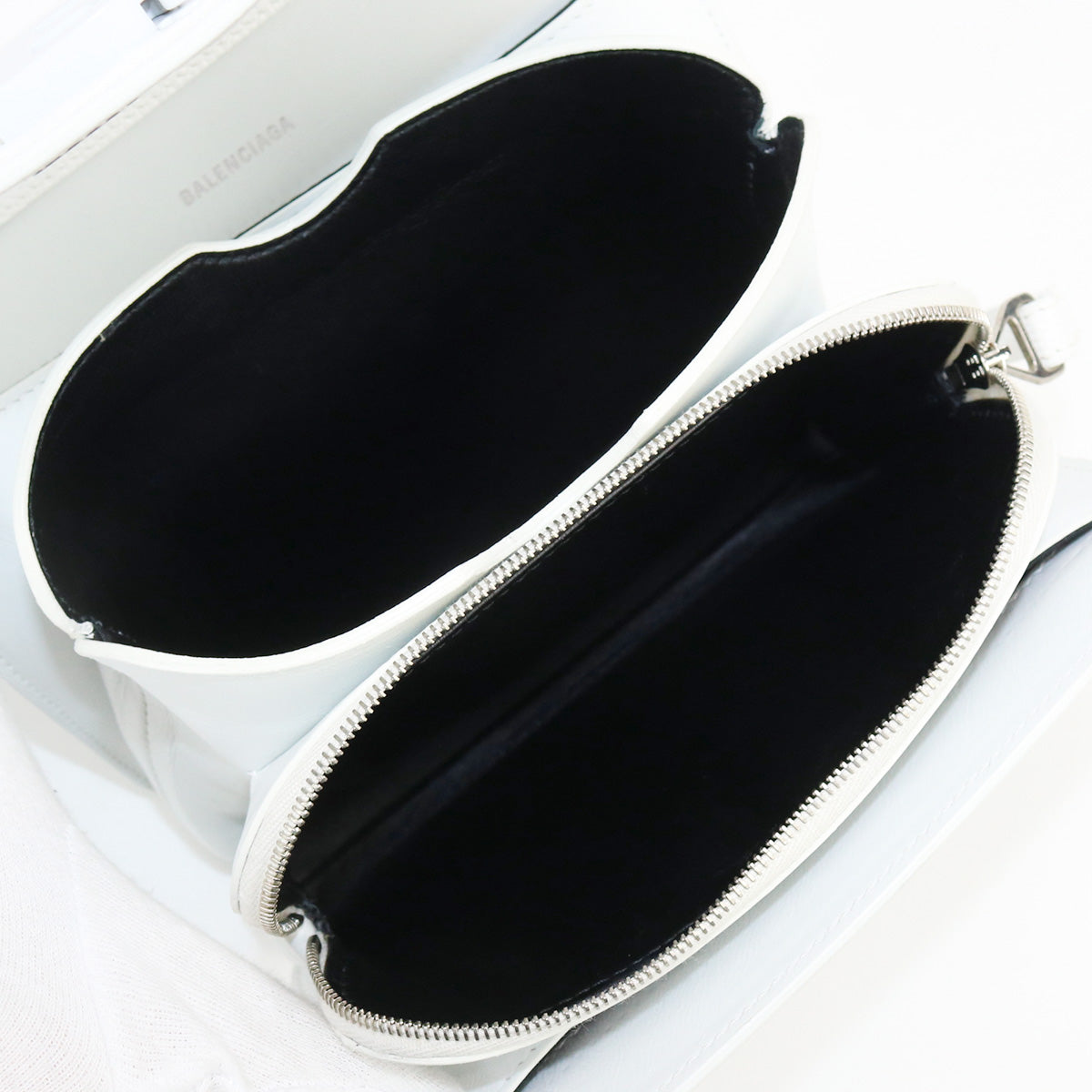 BALENCIAGA 618156 Shoulder Bag Diagonal leather white Women