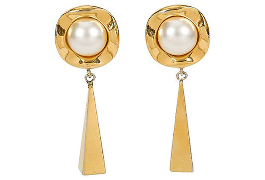 1970s Chanel Pearl Drop  Earrings