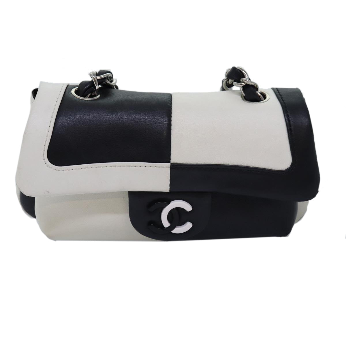Chanel Shoulder Bag - Almora Bags