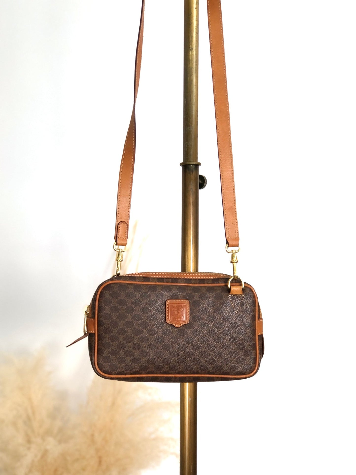 CELINE Shoulder bag Brown f2gsiu