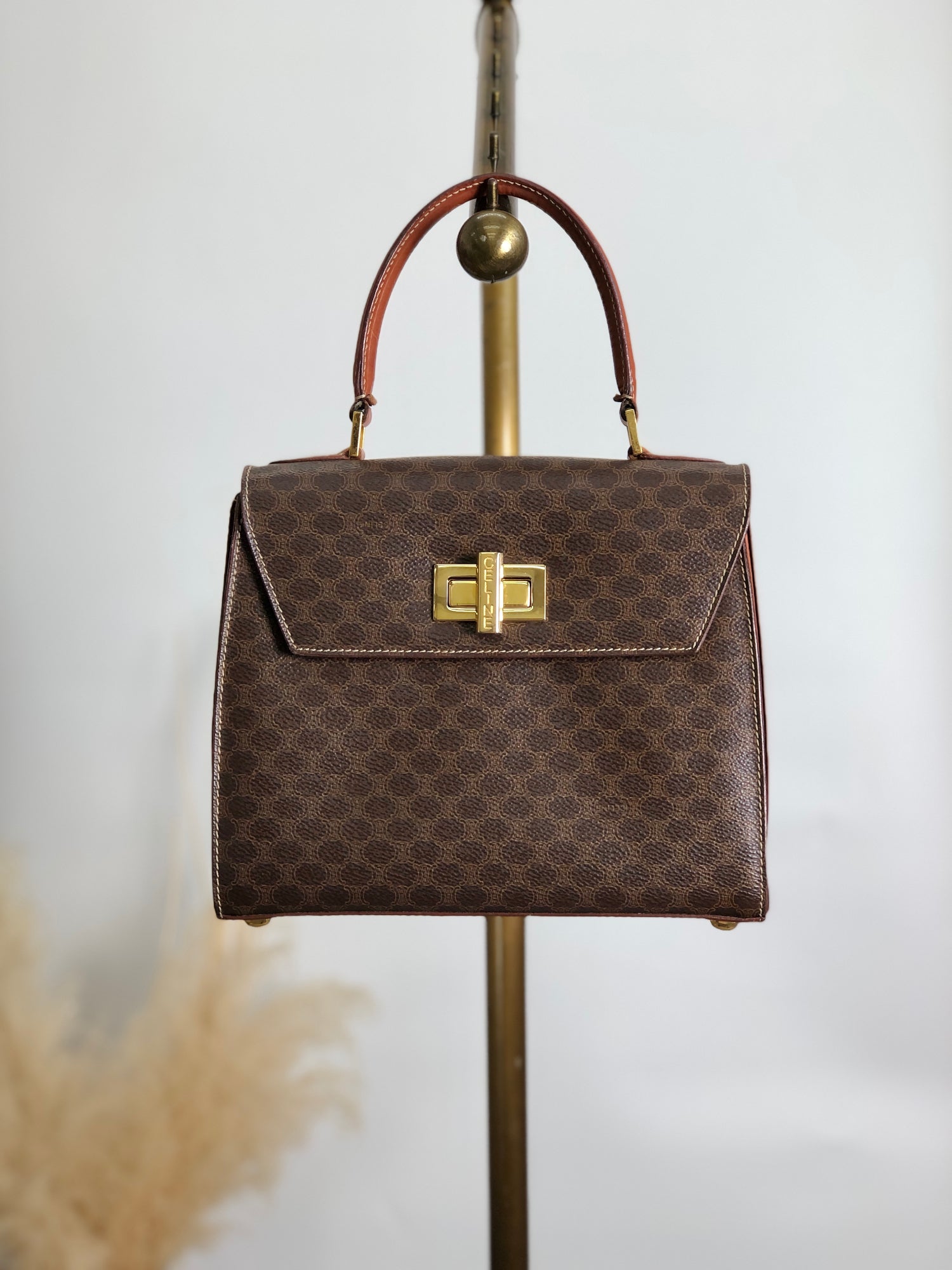 CELINE Macadam Turn Lock Handbag Brown in5yfj